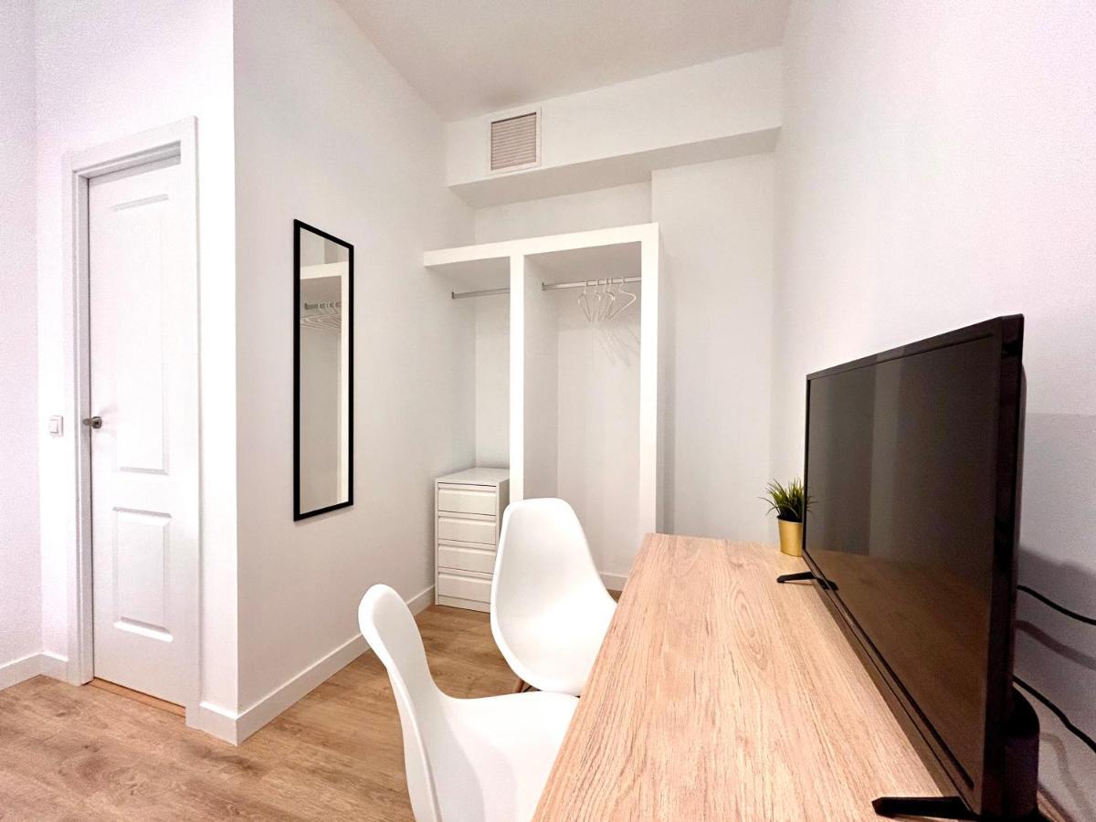 Titanic Dreams Aparthotel Madrid Ngoại thất bức ảnh